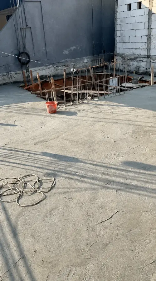 Persiapan pengecoran siang hari